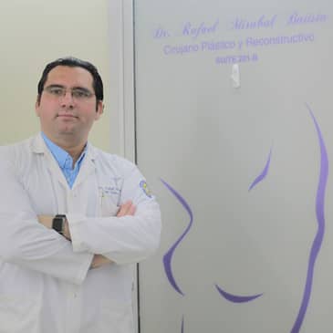 Slider image (5) Dr. Rafael Mirabal - Plastic Surgery